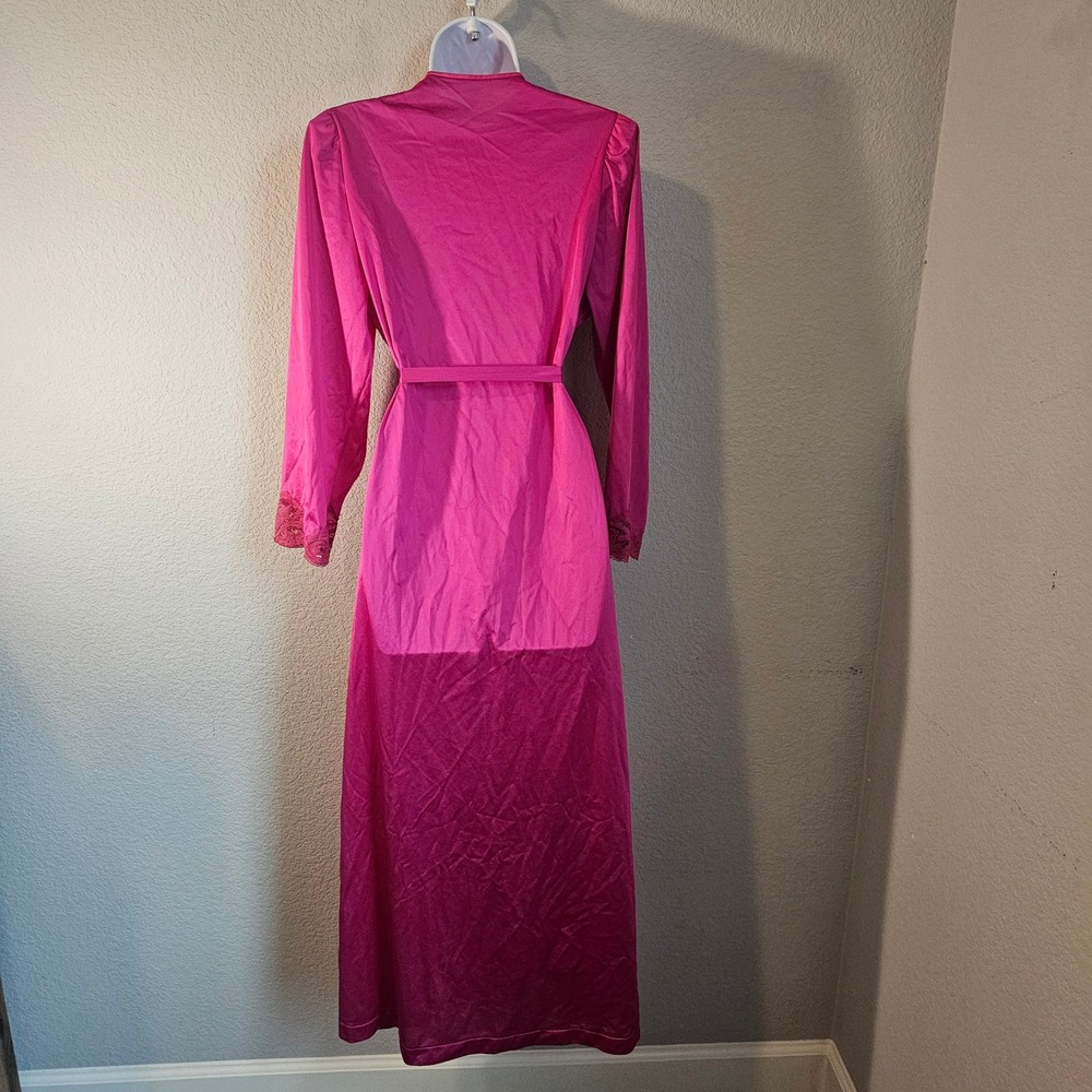 Vintage Olga bright pink lace nylon medium robe with original belt wrap style - Picture 4 of 6